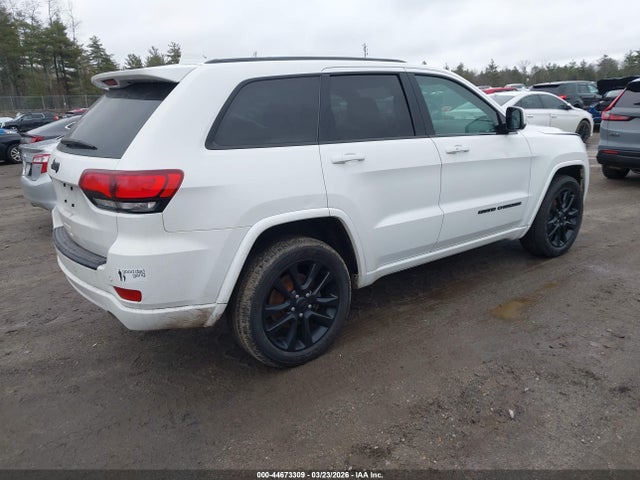 1C4RJFAG0HC704678 Jeep Grand Cherokee Altitude 4x4