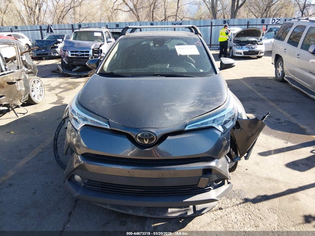 NMTKHMBX1JR004378 Toyota C-hr Xle Premium