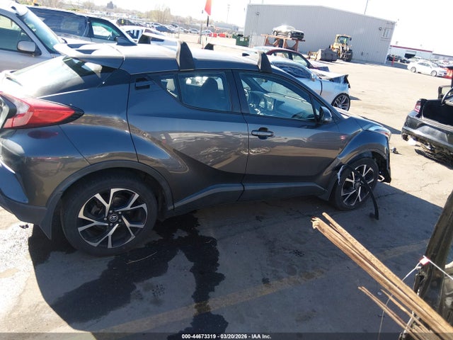 NMTKHMBX1JR004378 Toyota C-hr Xle Premium