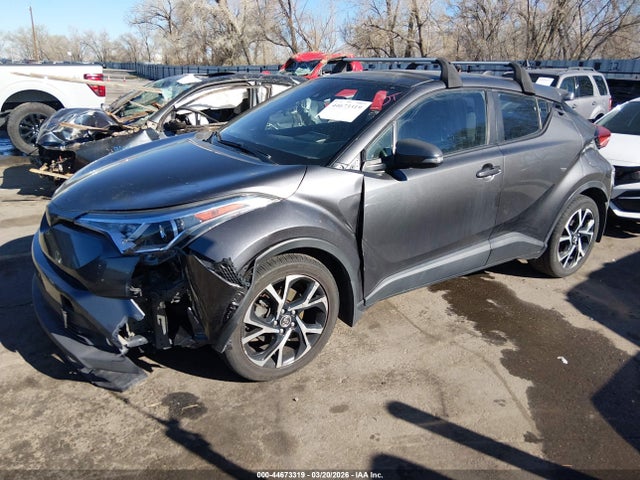 NMTKHMBX1JR004378 Toyota C-hr Xle Premium