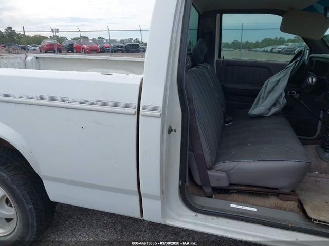 44673335 :رقم المزاد ، 1B7FL26X5RW147345 vin ، 1994 Dodge Dakota مزاد بيع