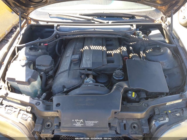 44673339 :رقم المزاد ، WBAEV33482KL76862 vin ، 2002 Bmw 325i مزاد بيع