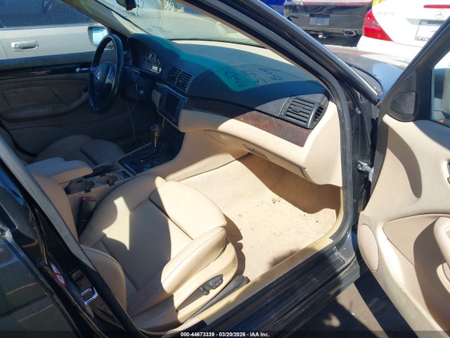 44673339 :رقم المزاد ، WBAEV33482KL76862 vin ، 2002 Bmw 325i مزاد بيع