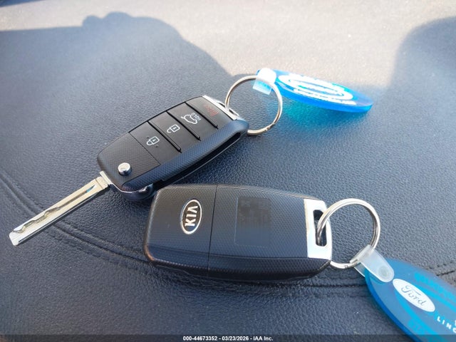 44673352 :رقم المزاد ، KNDPMCAC8L7670694 vin ، 2020 Kia Sportage Lx مزاد بيع