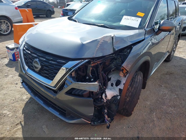 44673375 :رقم المزاد ، 5N1BT3CB5NC717882 vin ، 2022 Nissan Rogue Sl Intelligent Awd مزاد بيع