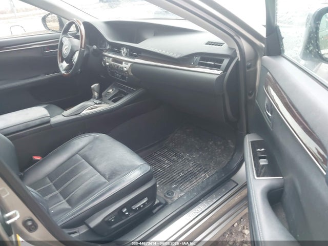 44673414 :رقم المزاد ، 58ABK1GG7JU099037 vin ، 2018 Lexus Es 350 مزاد بيع