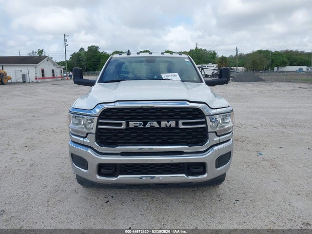 44673420 :رقم المزاد ، 3C63RRHL7NG302689 vin ، 2022 Ram 3500 Big Horn  4x4 8' Box مزاد بيع