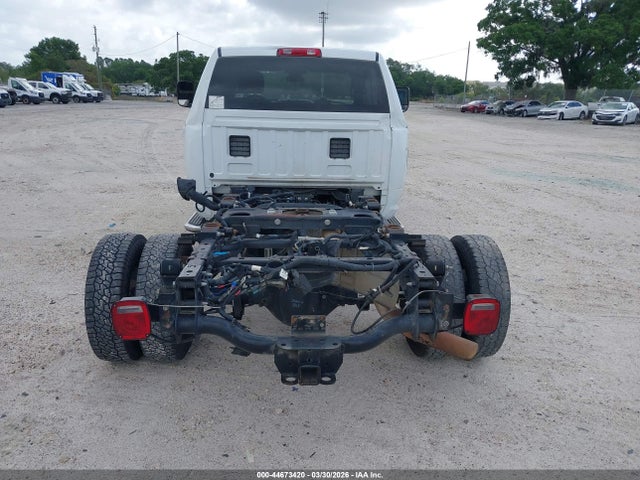 44673420 :رقم المزاد ، 3C63RRHL7NG302689 vin ، 2022 Ram 3500 Big Horn  4x4 8' Box مزاد بيع