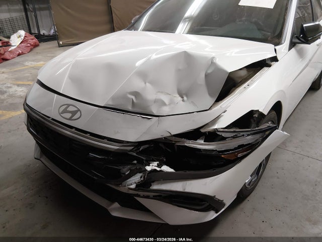 2025 Hyundai Elantra Sel Sport მანქანა იყიდება აუქციონზე, vin: KMHLM4DG4SU007802, აუქციონის ნომერი: 44673430
