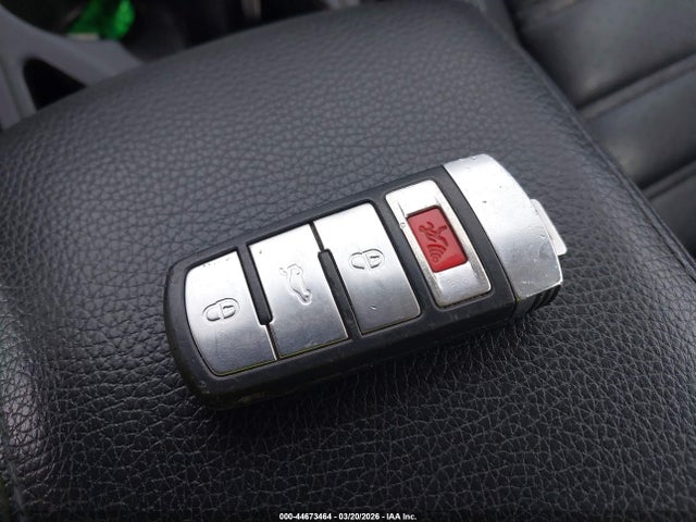 2010 Volkswagen Cc Sport მანქანა იყიდება აუქციონზე, vin: WVWML7AN5AE521182, აუქციონის ნომერი: 44673464