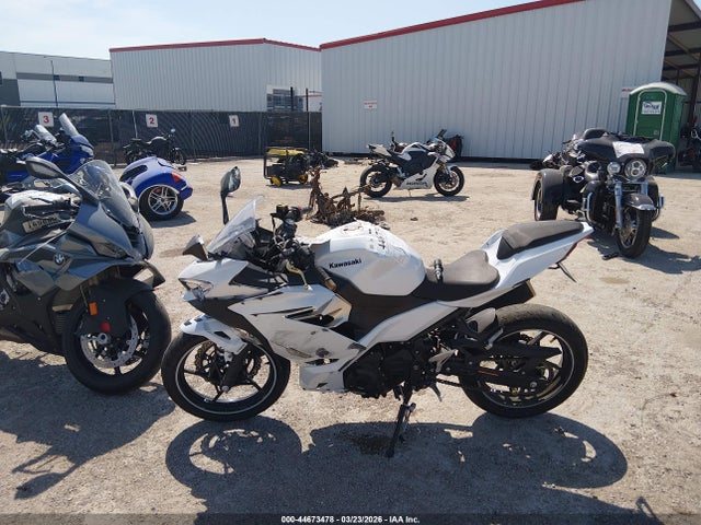 JKAEXKG15LDA75198 Kawasaki EX400