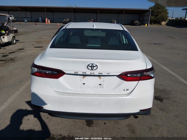Toyota CAMRY LE 2021 4T1C11AK5MU468686 Image 16