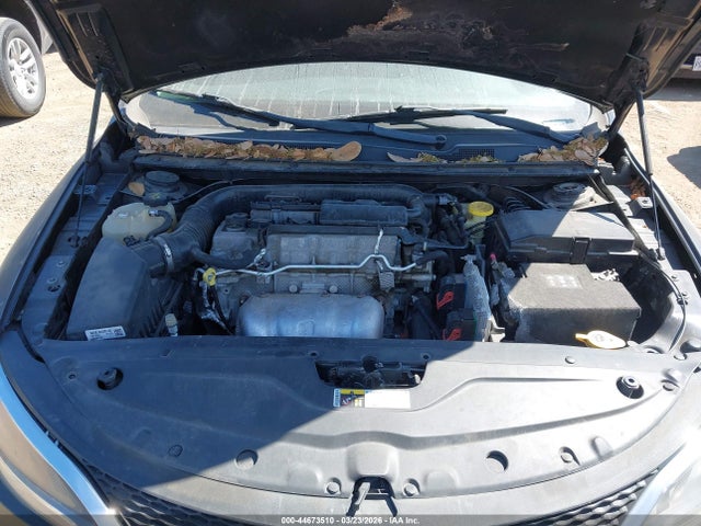 Aukcja sprzedaży 2015 Chrysler 200 Lx, vin: 1C3CCCFB4FN755523, numer aukcji: 44673510