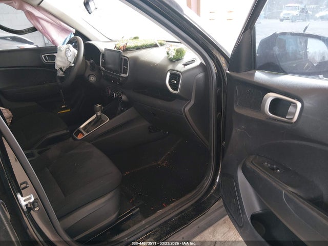 2022 HYUNDAI VENUE KMHRB8A32NU140880 Photo 4