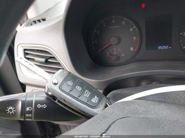 44673523 :رقم المزاد ، 3KPC24A36JE034296 vin ، 2018 Hyundai Accent Se مزاد بيع