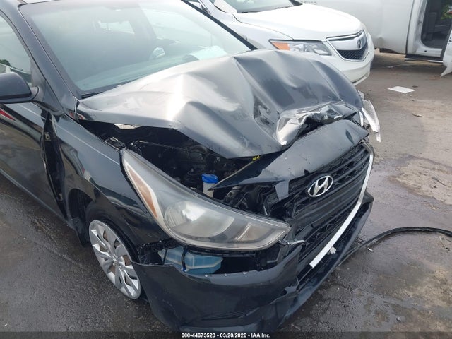 44673523 :رقم المزاد ، 3KPC24A36JE034296 vin ، 2018 Hyundai Accent Se مزاد بيع
