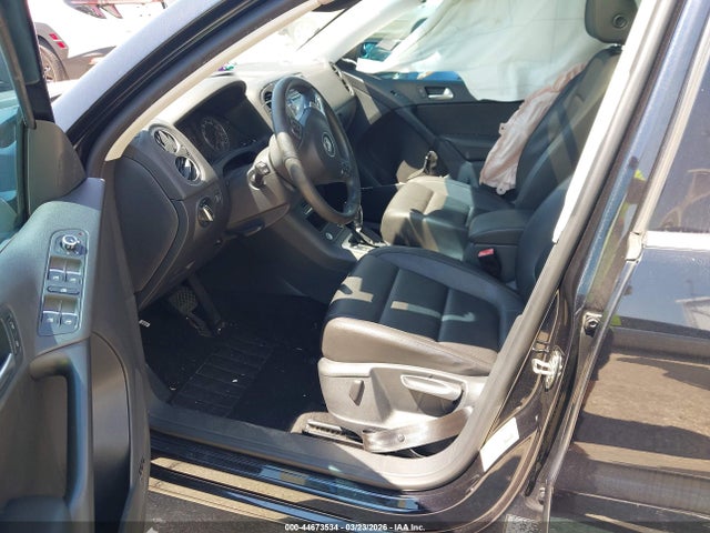 44673534 :رقم المزاد ، WVGAV3AX3EW573008 vin ، 2014 Volkswagen Tiguan Sel مزاد بيع