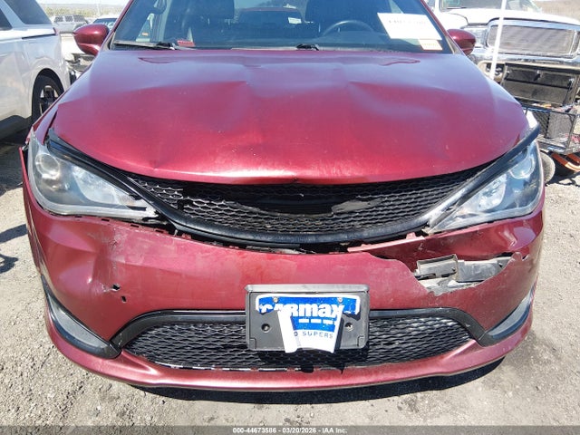 2018 Chrysler Pacifica Touring L მანქანა იყიდება აუქციონზე, vin: 2C4RC1BG5JR322316, აუქციონის ნომერი: 44673586