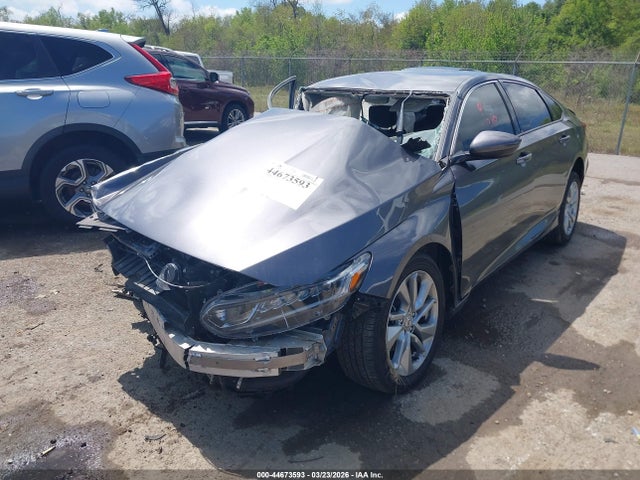 44673593 :رقم المزاد ، 1HGCV1F1XJA242182 vin ، 2018 Honda Accord Lx مزاد بيع