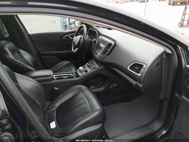 Продажа на аукционе авто 2015 Chrysler 200 C, vin: 1C3CCCCG3FN565146, номер лота: 44673611