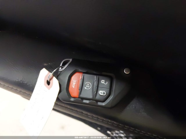 44673617 :رقم المزاد ، 1C4JJXP65NW280491 vin ، 2022 Jeep Wrangler 4xe Unlimited Sahara 4x4 مزاد بيع