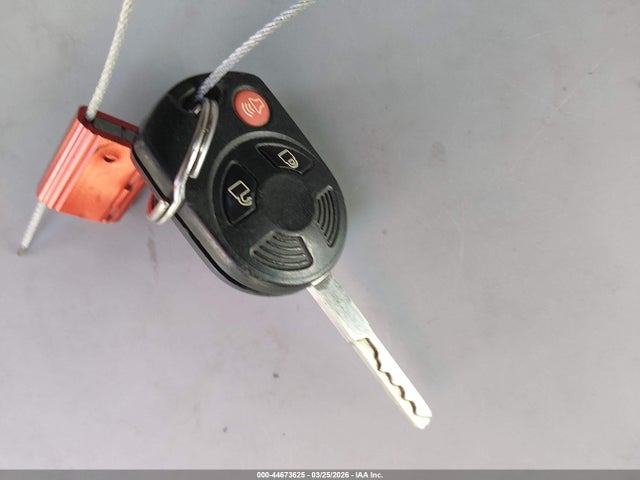1FMCU0G79GUB82865 Ford ESCAPE SE