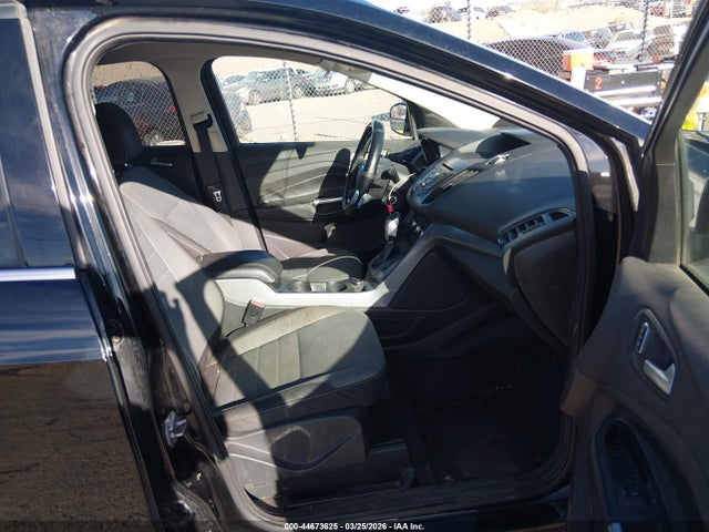 1FMCU0G79GUB82865 Ford ESCAPE SE