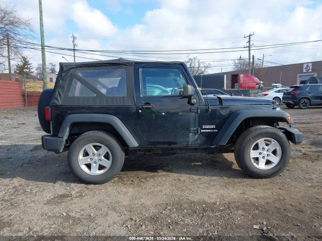 2013 Jeep Wrangler Sport მანქანა იყიდება აუქციონზე, vin: 1C4AJWAG3DL592904, აუქციონის ნომერი: 44673628