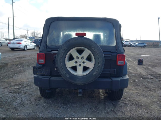 2013 Jeep Wrangler Sport მანქანა იყიდება აუქციონზე, vin: 1C4AJWAG3DL592904, აუქციონის ნომერი: 44673628