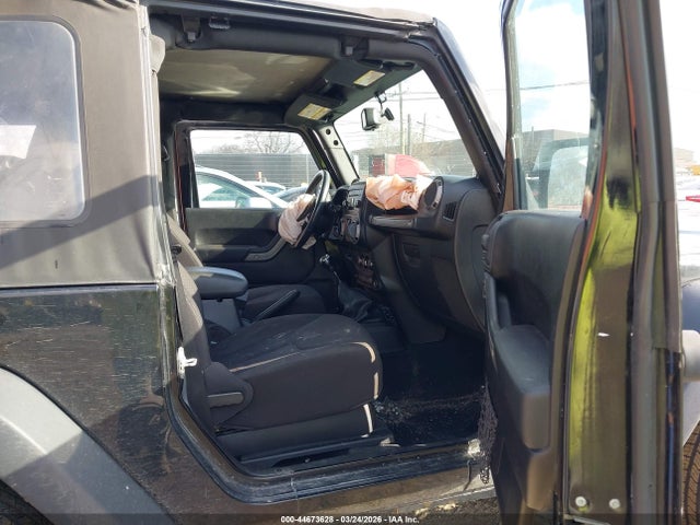 2013 Jeep Wrangler Sport მანქანა იყიდება აუქციონზე, vin: 1C4AJWAG3DL592904, აუქციონის ნომერი: 44673628