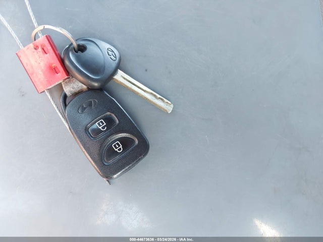 KM8JU3AG6EU896886 Hyundai TUCSON SE