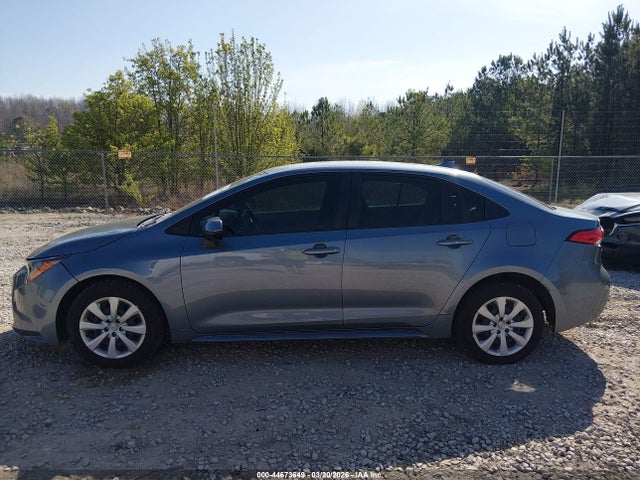 2022 Toyota Corolla Le მანქანა იყიდება აუქციონზე, vin: JTDEPMAE2N3023367, აუქციონის ნომერი: 44673649