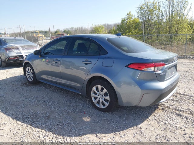 2022 Toyota Corolla Le მანქანა იყიდება აუქციონზე, vin: JTDEPMAE2N3023367, აუქციონის ნომერი: 44673649