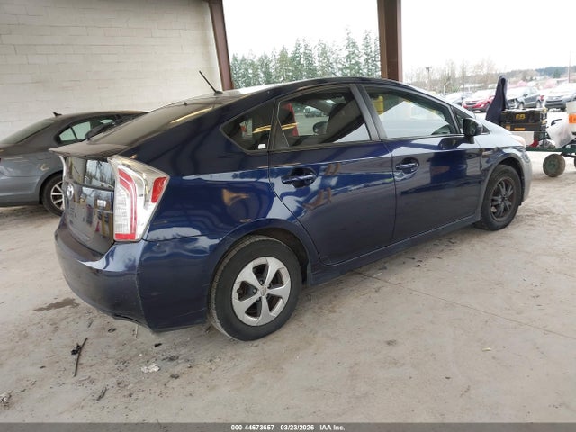 2013 TOYOTA PRIUS JTDKN3DU8D1627389 Photo 3