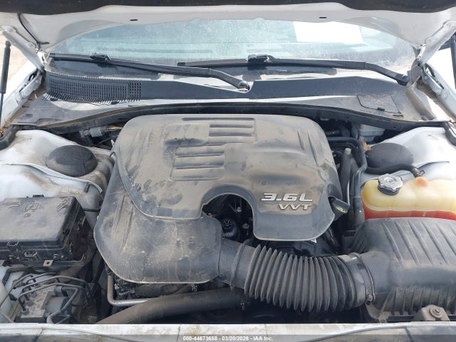 44673658 :رقم المزاد ، 2C3CCAGG8FH868320 vin ، 2015 Chrysler 300 300s مزاد بيع