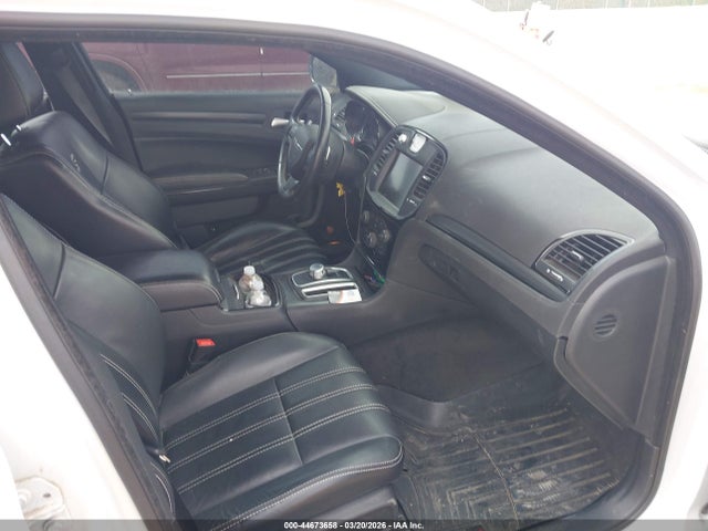 44673658 :رقم المزاد ، 2C3CCAGG8FH868320 vin ، 2015 Chrysler 300 300s مزاد بيع