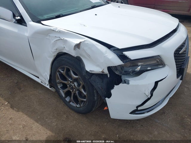 44673658 :رقم المزاد ، 2C3CCAGG8FH868320 vin ، 2015 Chrysler 300 300s مزاد بيع