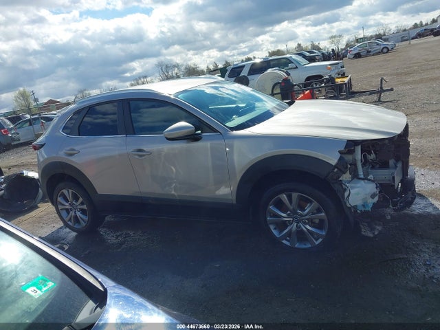 44673660 :رقم المزاد ، 3MVDMBBL2NM401822 vin ، 2022 Mazda Cx-30 Select مزاد بيع