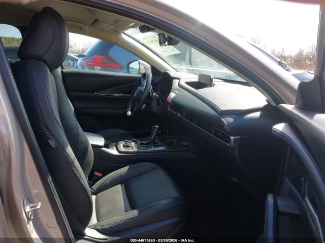 44673660 :رقم المزاد ، 3MVDMBBL2NM401822 vin ، 2022 Mazda Cx-30 Select مزاد بيع