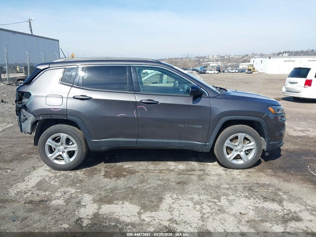 2024 Jeep Compass Latitude 4x4 მანქანა იყიდება აუქციონზე, vin: 3C4NJDBN2RT604765, აუქციონის ნომერი: 44673692