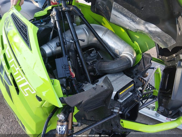 4UF1S2GG2NT100404 Arctic Cat Zr6000