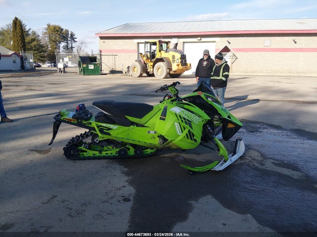 4UF1S2GG2NT100404 Arctic Cat Zr6000