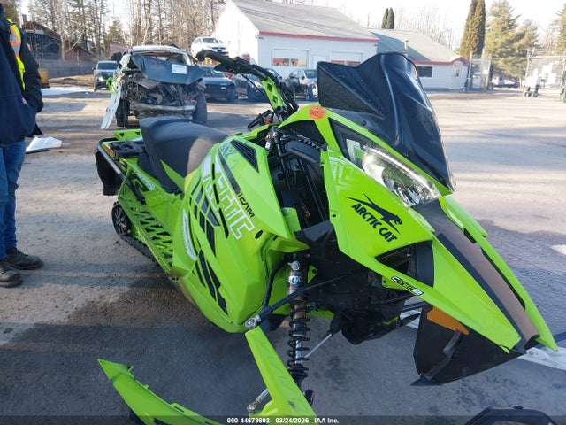 4UF1S2GG2NT100404 Arctic Cat Zr6000