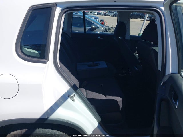 WVGAV7AX4HK053631 Volkswagen Tiguan 2.0t/2.0t S