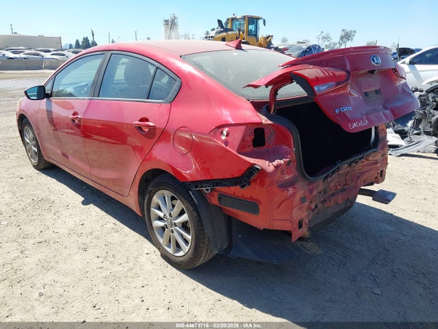 2017 KIA FORTE 3KPFL4A7XHE062786 Photo 2