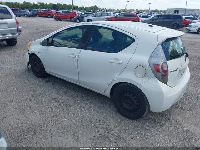 2012 TOYOTA PRIUS C JTDKDTB31C1507266 Photo 2