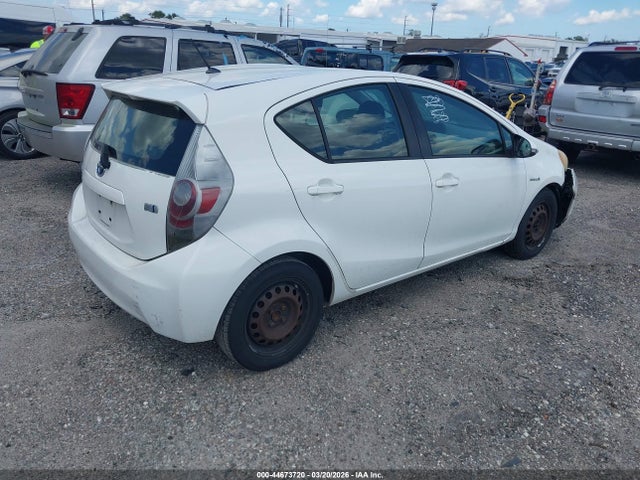 2012 TOYOTA PRIUS C JTDKDTB31C1507266 Photo 3