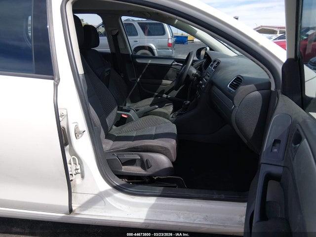Продажа на аукционе авто 2013 Volkswagen Golf 2.5l 4-door, vin: WVWDB7AJ2DW119022, номер лота: 44673800