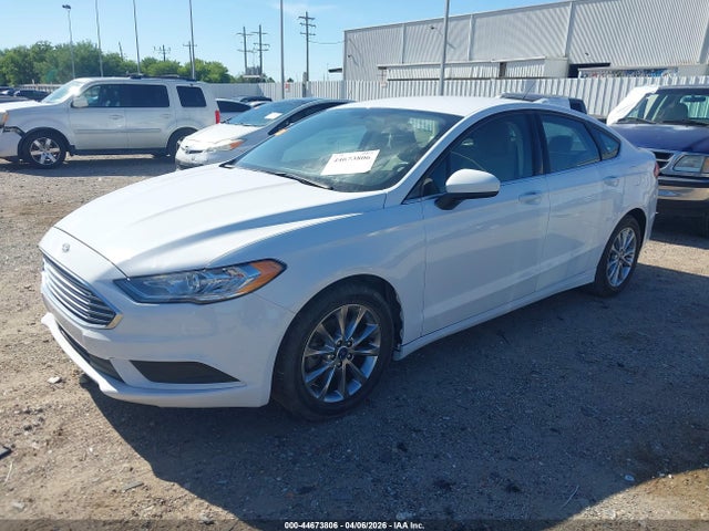 Продажа на аукционе авто 2017 Ford Fusion S, vin: 3FA6P0G73HR415923, номер лота: 44673806