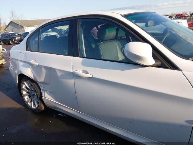 2011 Bmw 328i Xdrive მანქანა იყიდება აუქციონზე, vin: WBAPK7C51BF195953, აუქციონის ნომერი: 44673809
